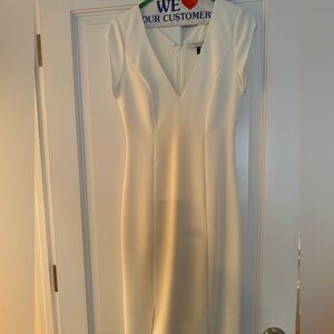 White Halston cap sleeve crepe dress